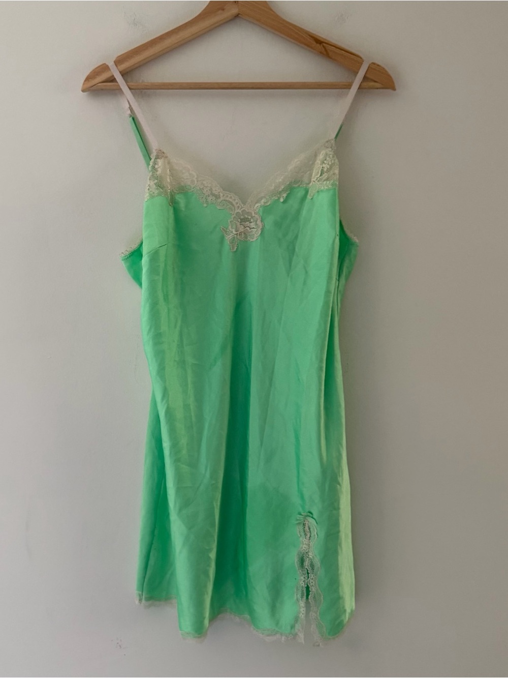 Victoria's Secret Satin Lace-Trim Mini Slip Dress Nightie Green Pink Size Large